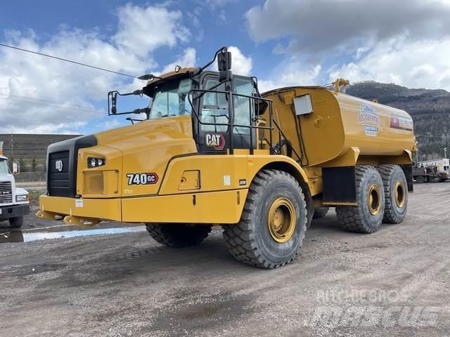 CAT 740GC Cisterny na vodu