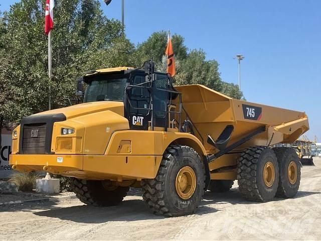 CAT 745 Kĺbové nákladné autá
