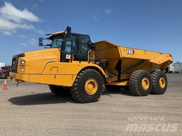 CAT 745 Kĺbové nákladné autá