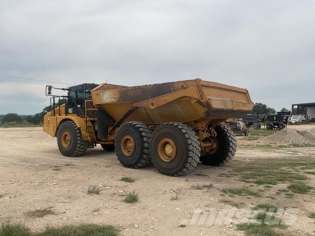CAT 745 Kĺbové nákladné autá