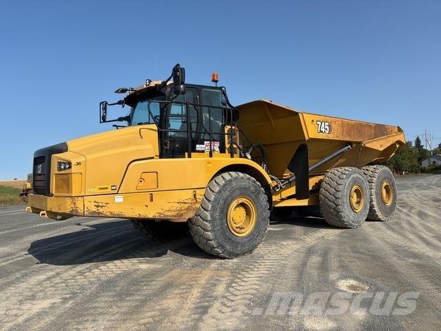 CAT 745 Kĺbové nákladné autá