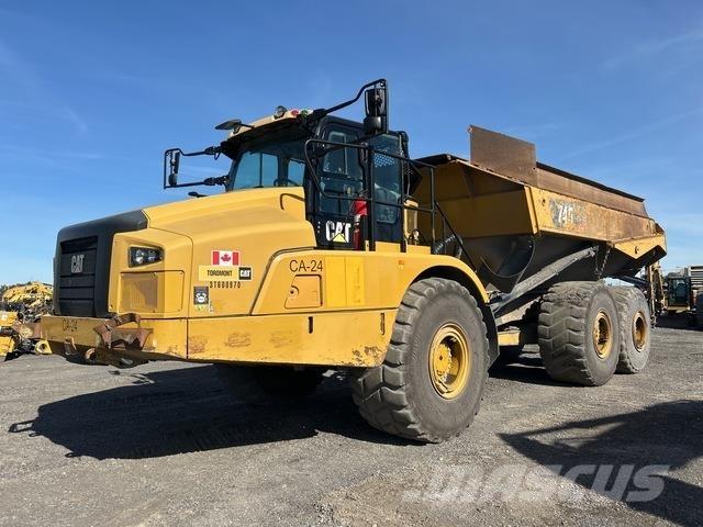 CAT 745 Kĺbové nákladné autá