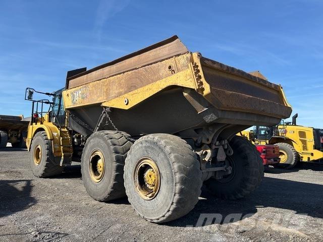 CAT 745 Kĺbové nákladné autá