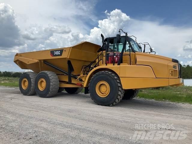 CAT 745C Kĺbové nákladné autá