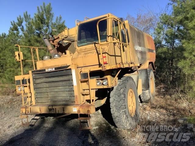 CAT 769C Cisterny na vodu