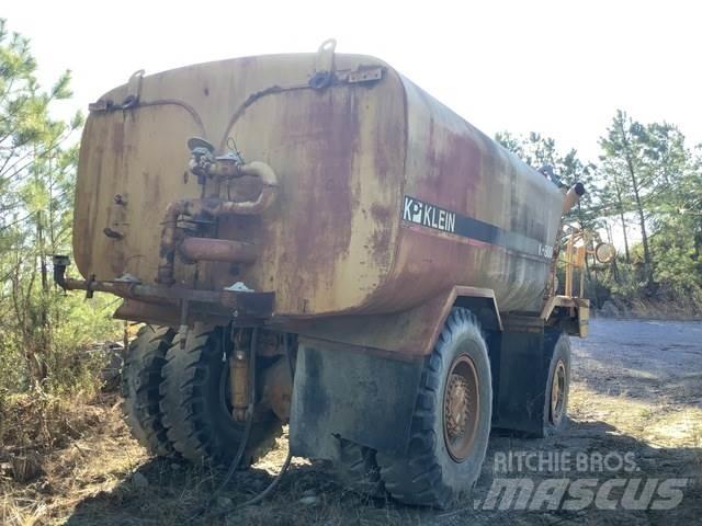 CAT 769C Cisterny na vodu