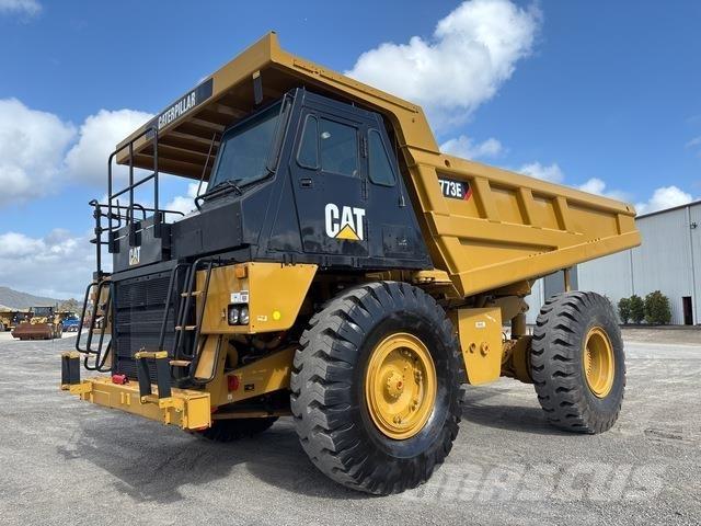 CAT 773E Kĺbové nákladné autá