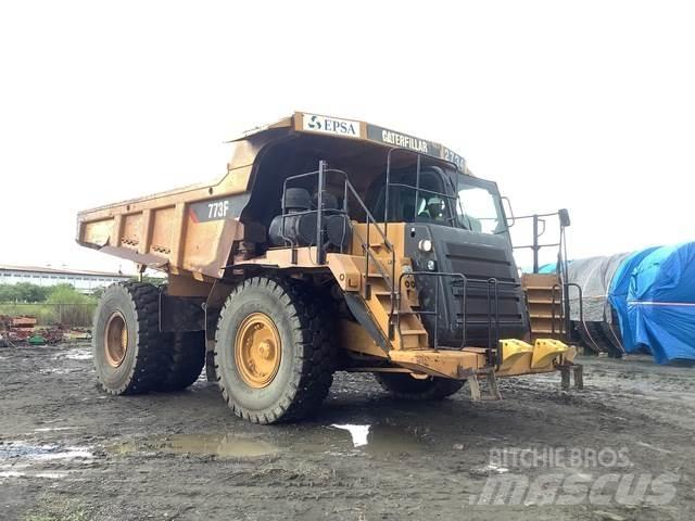 CAT 773F Kĺbové nákladné autá