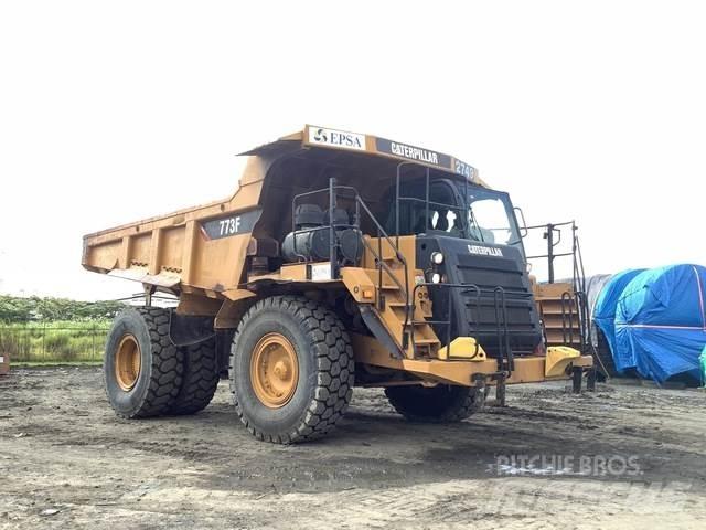 CAT 773F Kĺbové nákladné autá