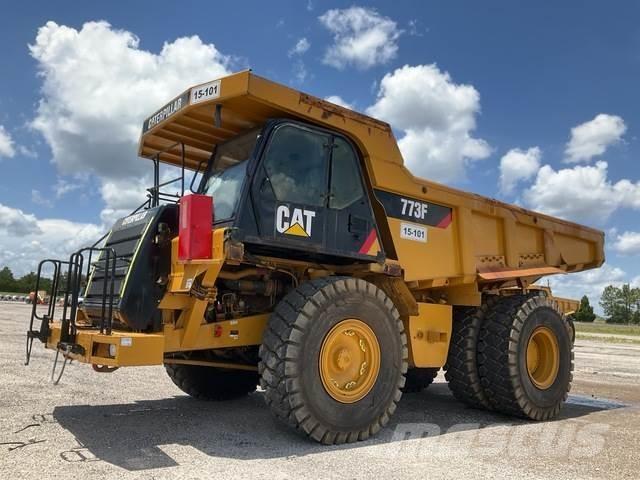 CAT 773F Kĺbové nákladné autá