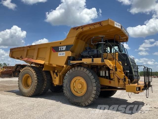 CAT 773F Kĺbové nákladné autá