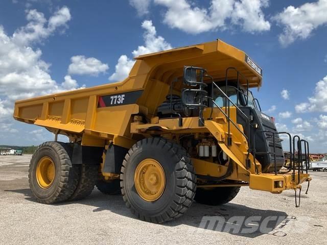 CAT 773F Kĺbové nákladné autá