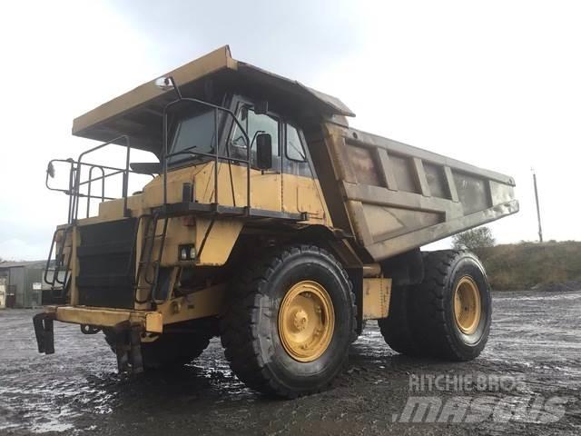 CAT 775B Kĺbové nákladné autá
