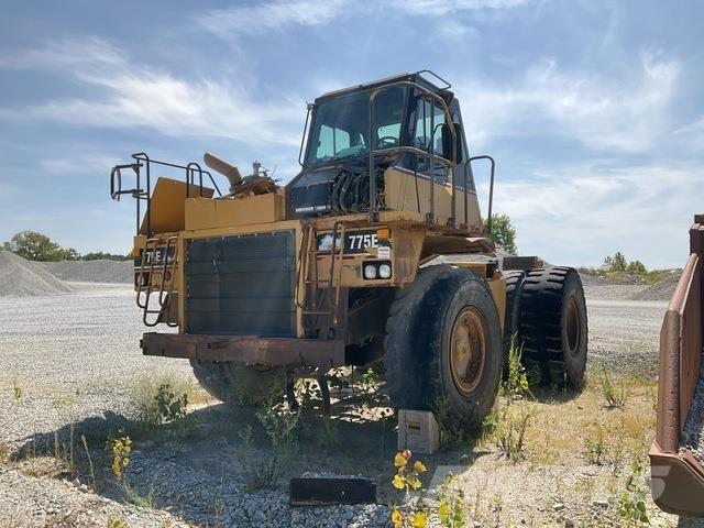 CAT 775E Kĺbové nákladné autá
