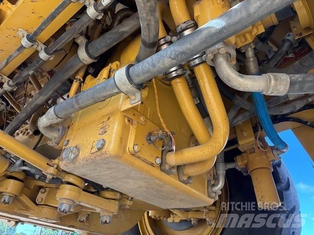 CAT 777 Kĺbové nákladné autá