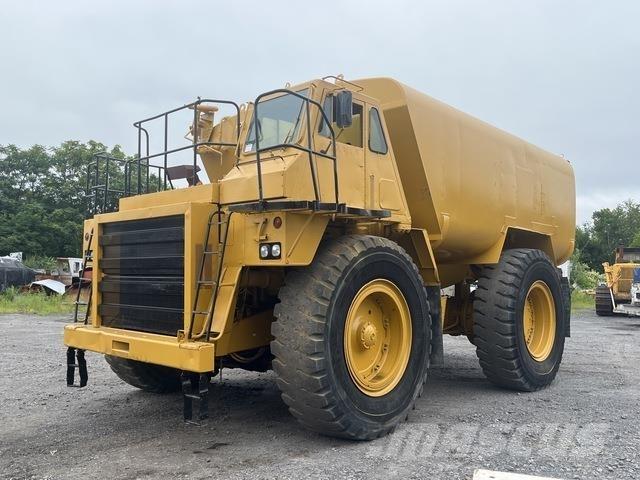 CAT 777B Cisterny na vodu