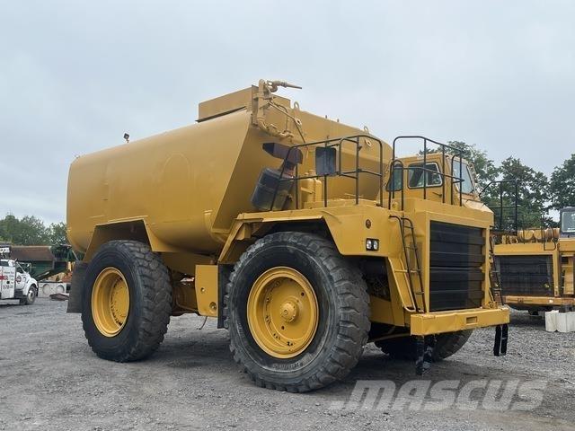 CAT 777B Cisterny na vodu