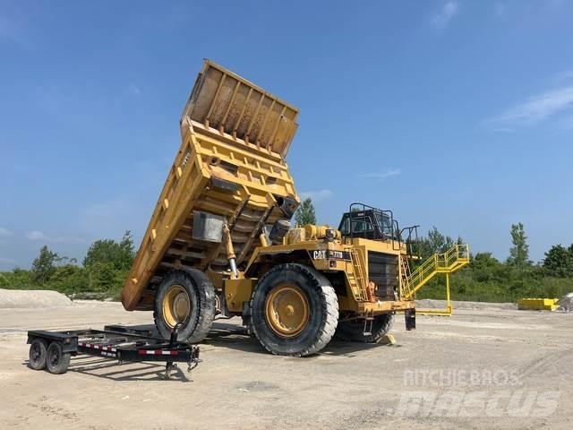 CAT 777D Kĺbové nákladné autá