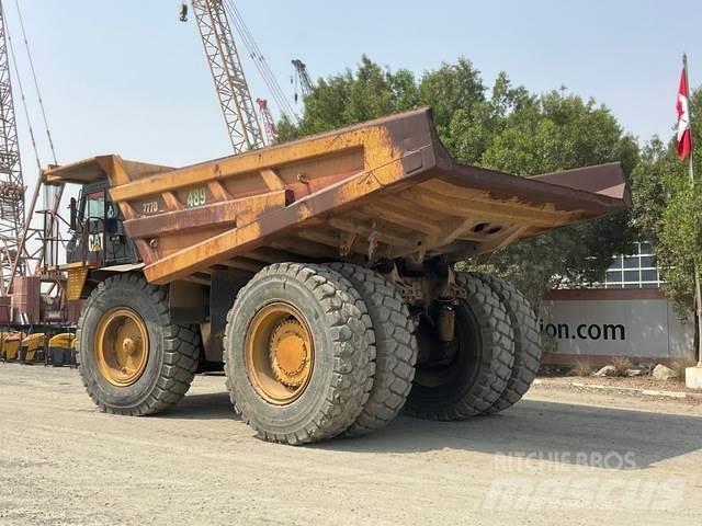 CAT 777D Kĺbové nákladné autá