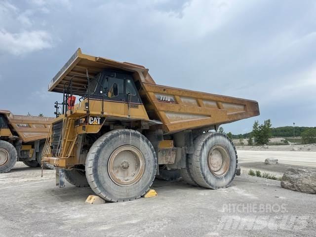 CAT 777D Kĺbové nákladné autá
