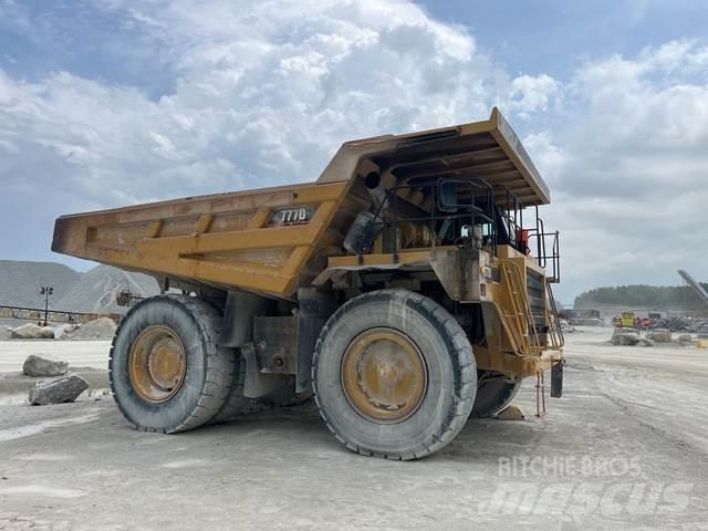 CAT 777D Kĺbové nákladné autá