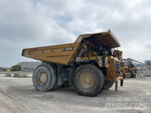 CAT 777D Kĺbové nákladné autá