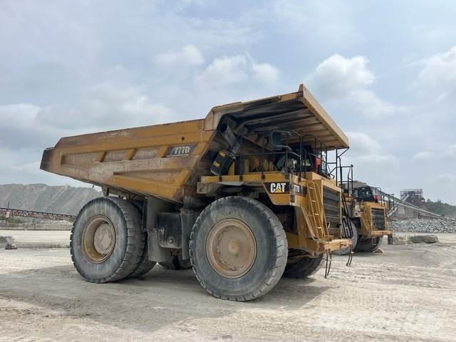 CAT 777D Kĺbové nákladné autá