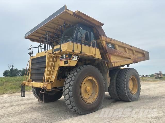 CAT 777D Kĺbové nákladné autá