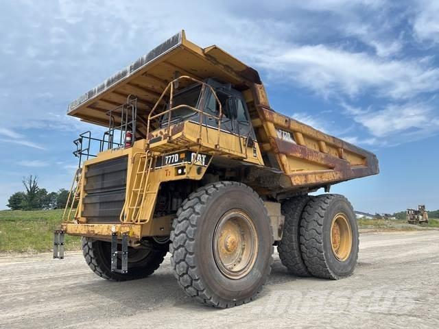 CAT 777D Kĺbové nákladné autá