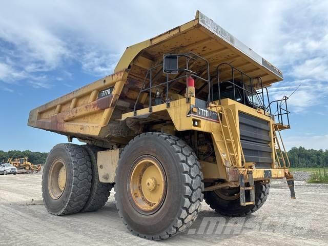 CAT 777D Kĺbové nákladné autá