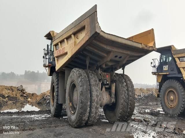 CAT 777E Kĺbové nákladné autá