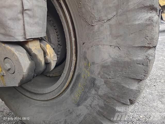 CAT 777E Kĺbové nákladné autá