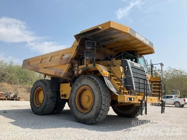 CAT 777F Kĺbové nákladné autá