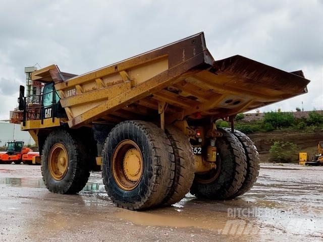 CAT 777F Kĺbové nákladné autá