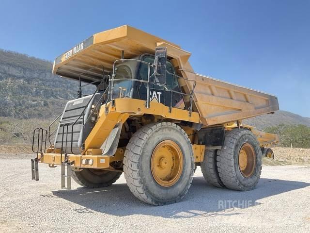CAT 777F Kĺbové nákladné autá