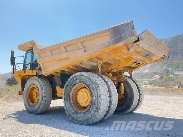 CAT 777F Kĺbové nákladné autá