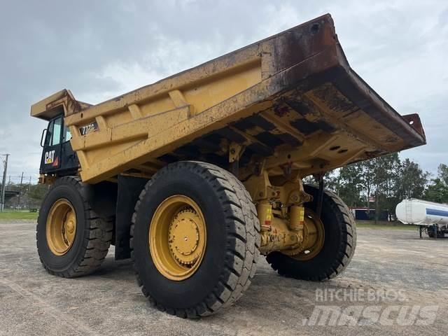 CAT 777G Kĺbové nákladné autá