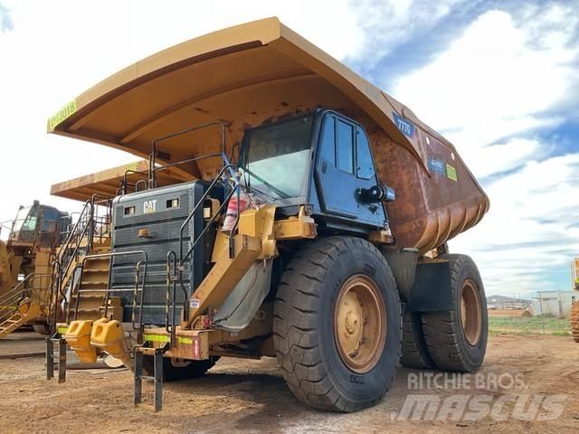 CAT 777G Kĺbové nákladné autá