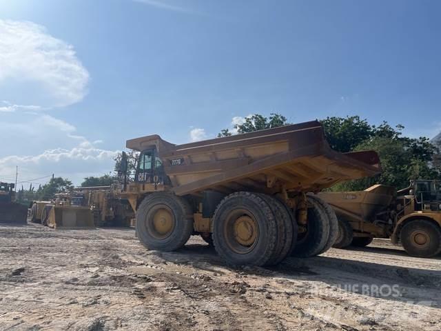 CAT 777G Kĺbové nákladné autá