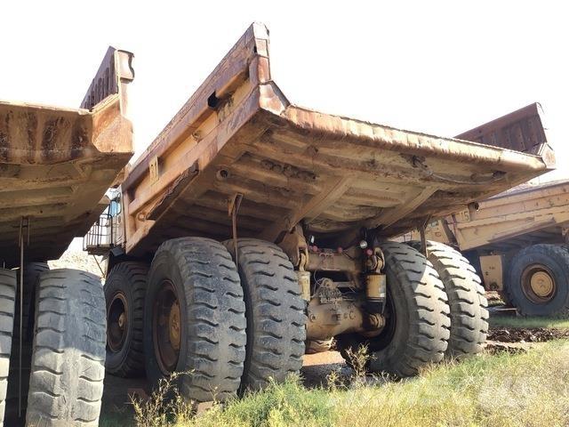 CAT 785 Kĺbové nákladné autá
