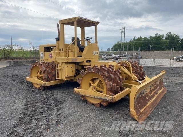 CAT 815 Pôdne kompaktory