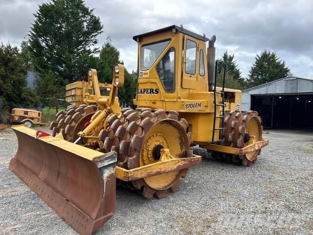CAT 825B Stavebníctvo - ostatné