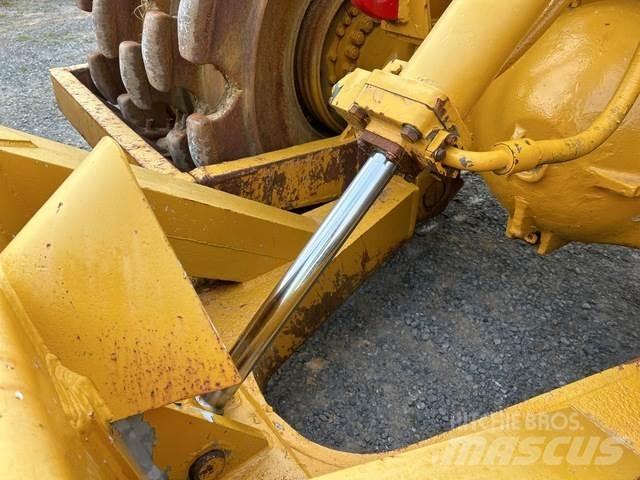 CAT 825B Stavebníctvo - ostatné