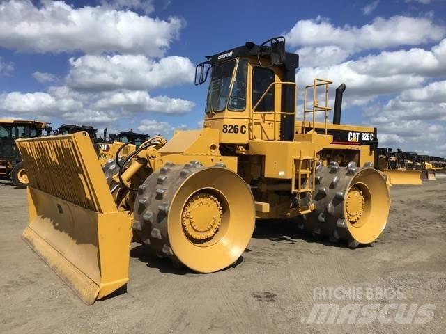CAT 826C Pôdne kompaktory