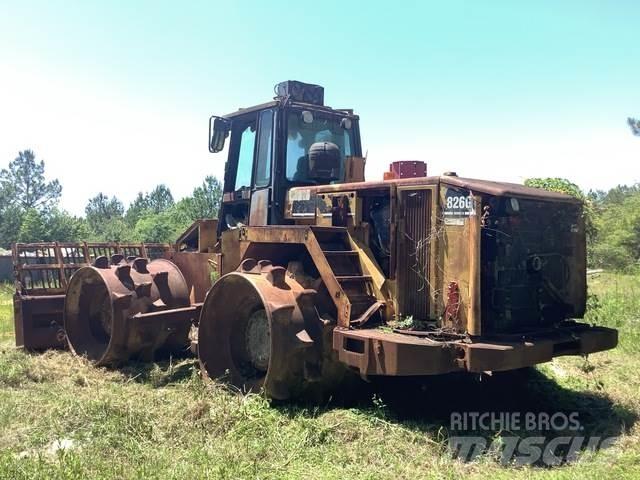 CAT 826G Pôdne kompaktory