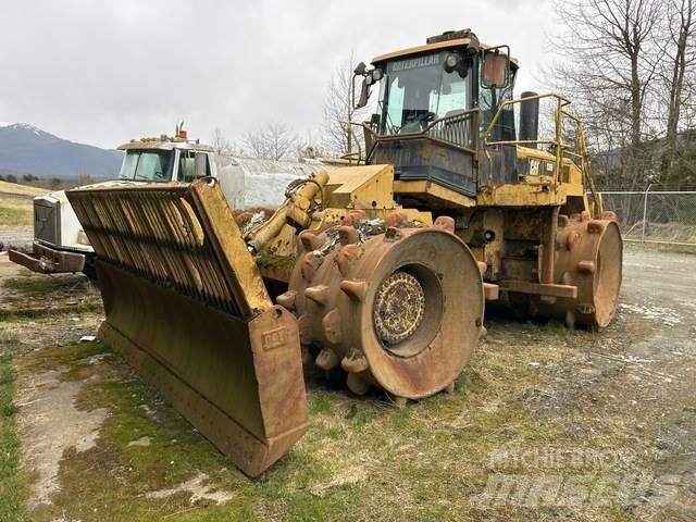 CAT 826H Pôdne kompaktory