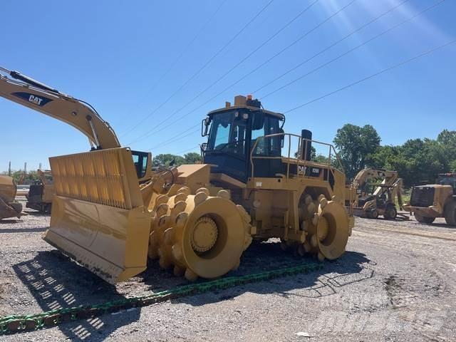 CAT 826H Pôdne kompaktory