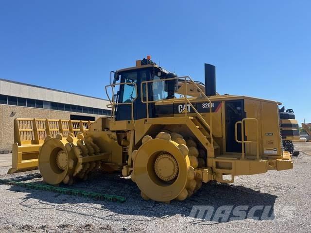 CAT 826H Pôdne kompaktory