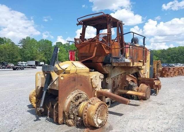 CAT 826K Pôdne kompaktory