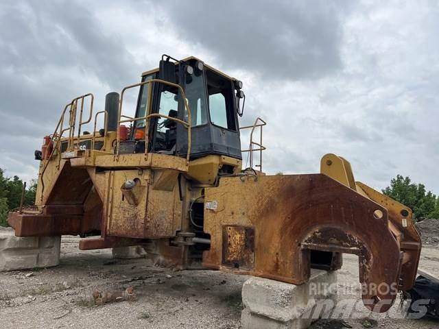 CAT 836G Pôdne kompaktory